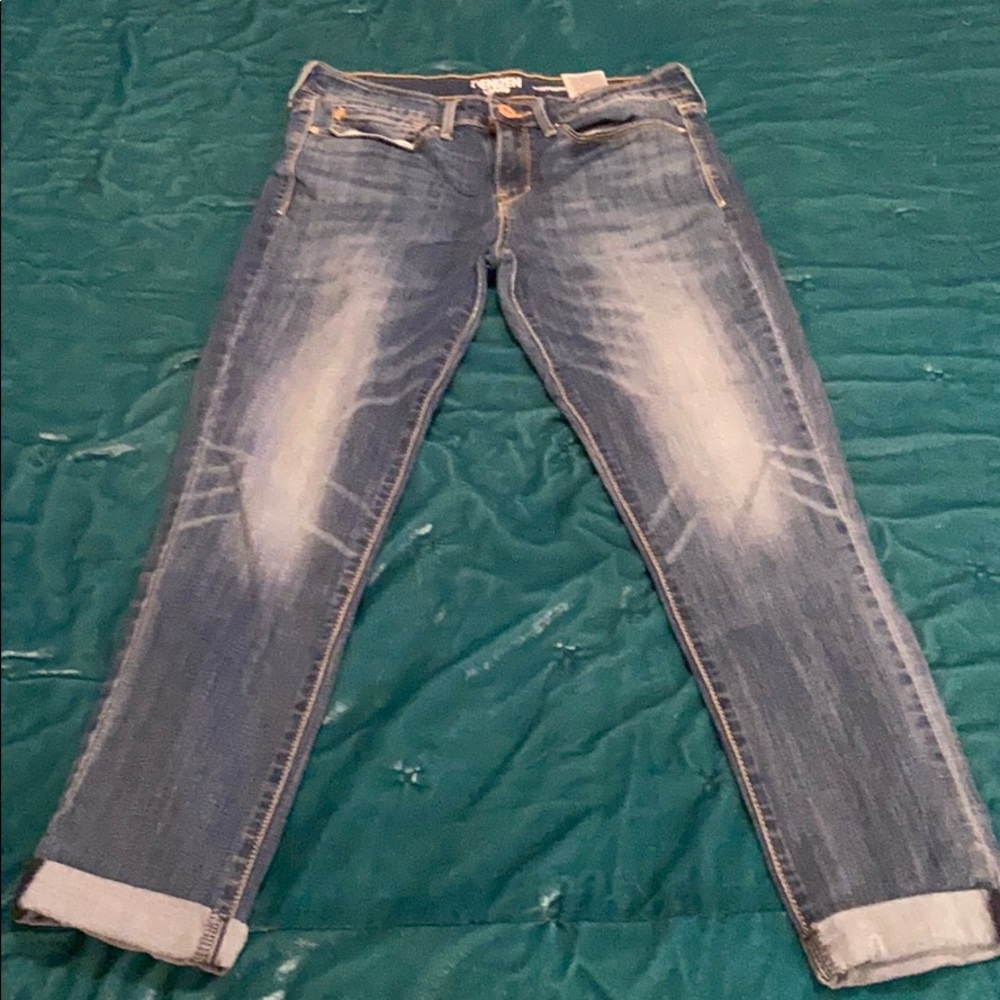 Denim Levi’s boyfriend pant